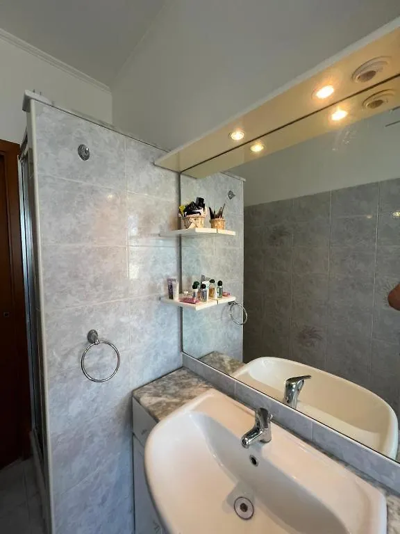 Alloggio Turistico Francy Home Fiumicino