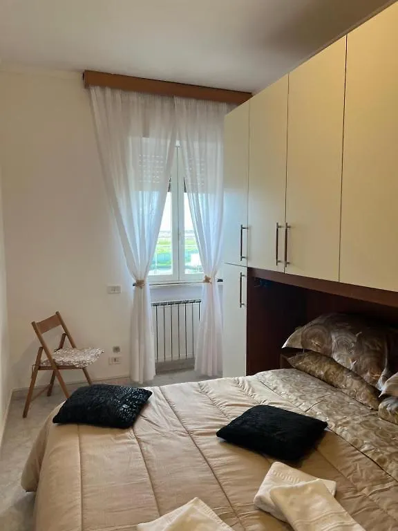 Homestay Alloggio Turistico Francy Home Fiumicino